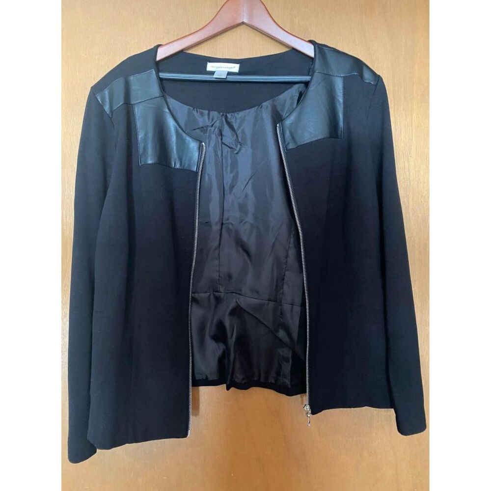 NWOT Womens Christopher & Banks zip up blazer/ jacket